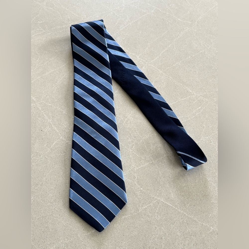Tommy Hilfiger Classic Blue Striped Men's 100% Silk Tie Navy and Light Blue